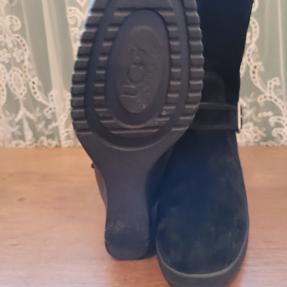 Ugg Booties - image 5